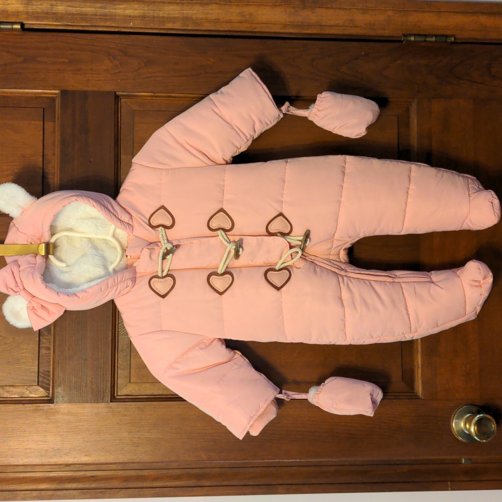 Snow suit